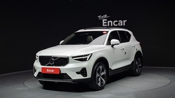Volvo XC40 2024