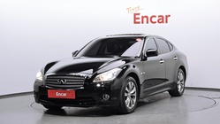 Infiniti M 2013