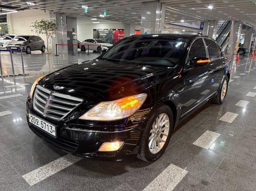 Hyundai Genesis 2011