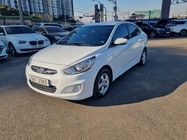 Hyundai Accent 2013