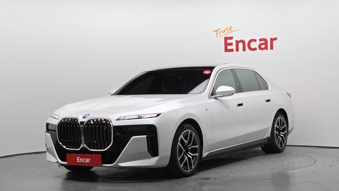 BMW i7 2023
