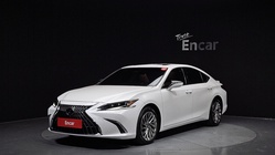 Lexus ES 2024