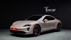 Porsche Taycan 2024