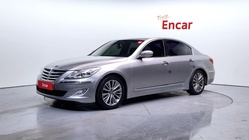 Hyundai Genesis 2012