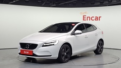 Volvo V40 2018