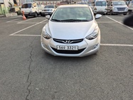 Hyundai Avante 2011