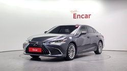 Lexus ES 2022