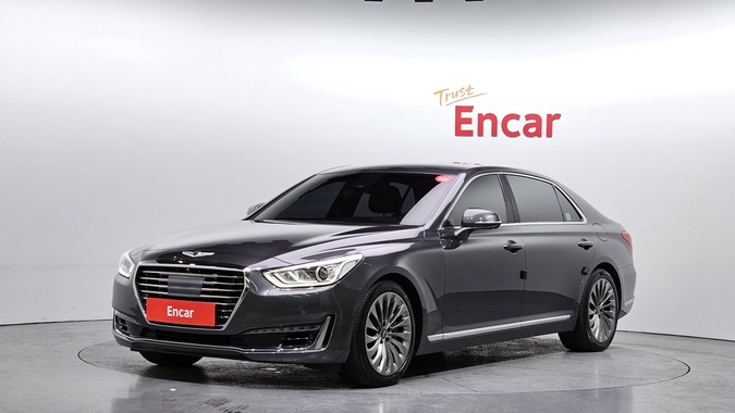 Genesis EQ900 2017