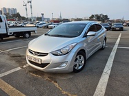 Hyundai Avante 2011