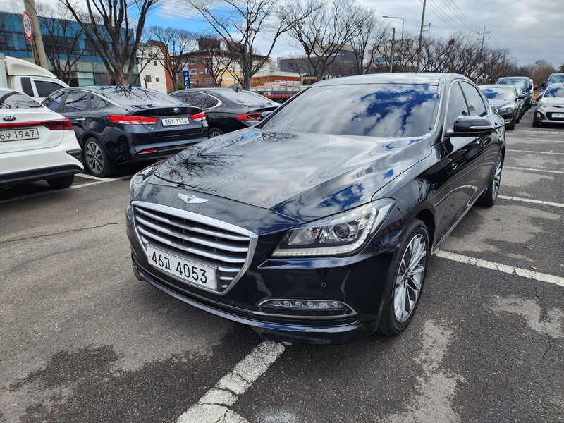 Hyundai Genesis