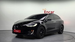 Tesla Model X 2020