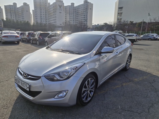 Hyundai Avante 2013