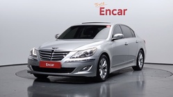 Hyundai Genesis 2012