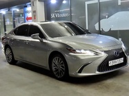 Lexus ES 2020