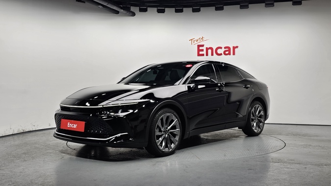 Toyota Crown 2023
