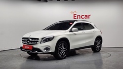 Mercedes-Benz GLA-Class 2019