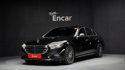 Mercedes-Benz E-Class 2024