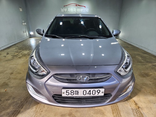 Hyundai Accent 2015