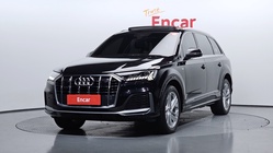 Audi Q7 2021