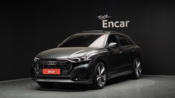 Audi Q8 2025