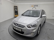 Hyundai Accent 2012