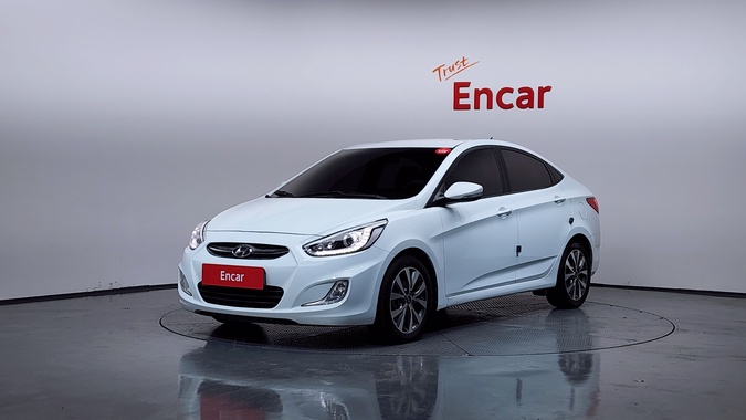 Hyundai Accent 2015