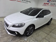 Volvo V40 2015