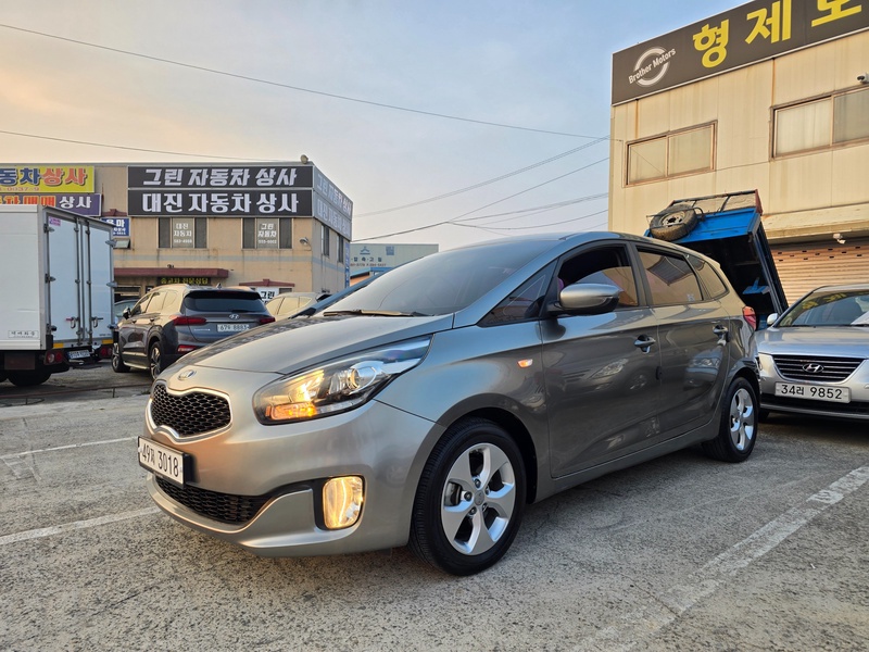 Kia Carens