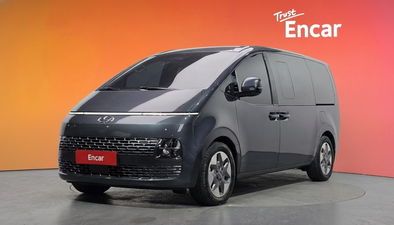 Hyundai Staria