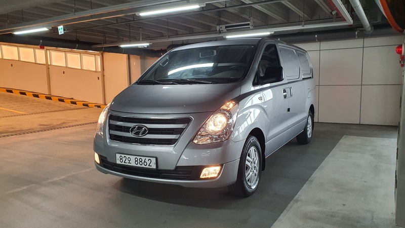 Hyundai Starex