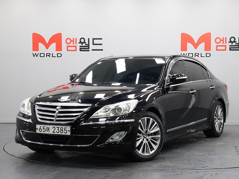 Hyundai Genesis