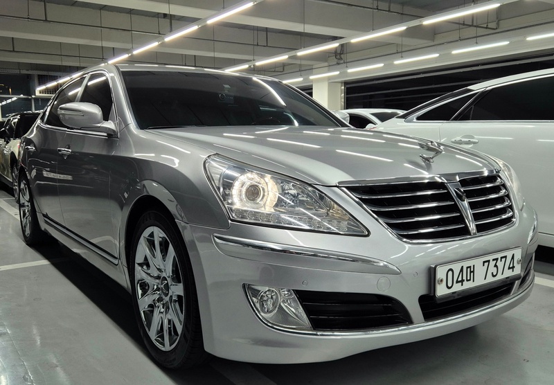 Hyundai Equus