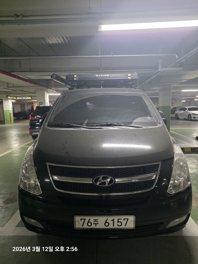 Hyundai Starex