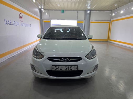 Hyundai Accent 2012