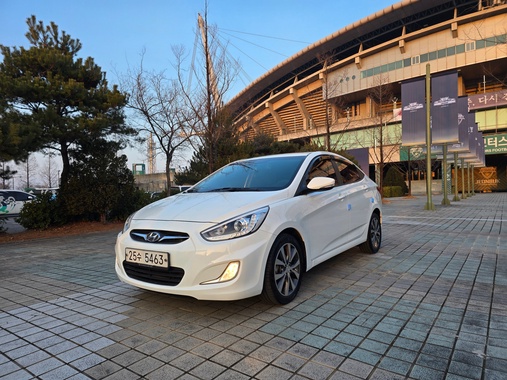 Hyundai Accent 2013