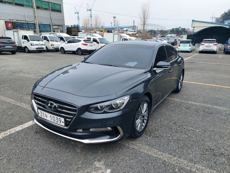 Hyundai Grandeur