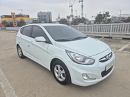Hyundai Accent 2011