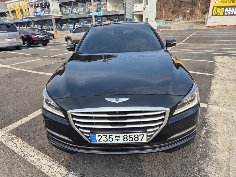 Hyundai Genesis