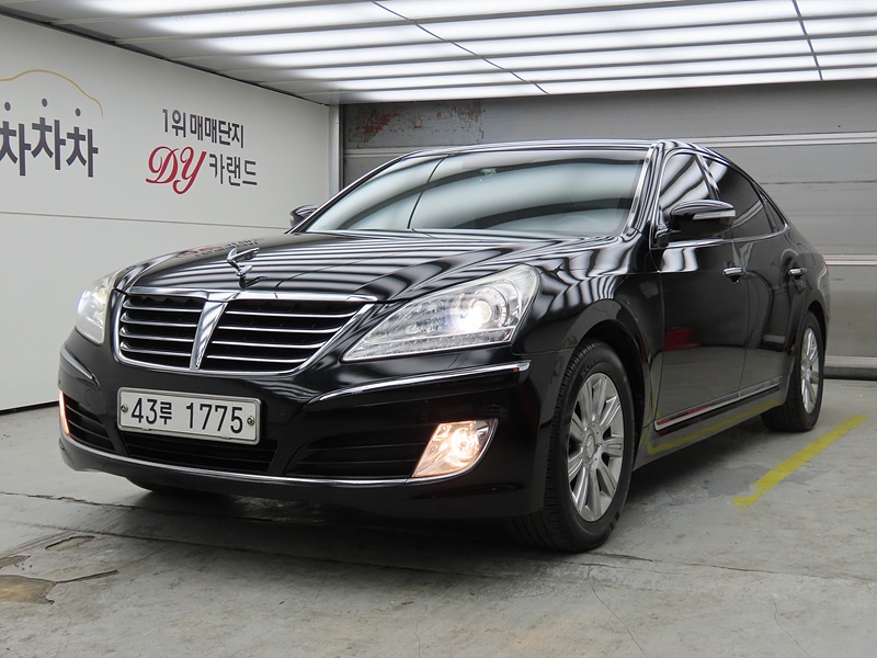Hyundai Equus