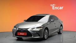 Lexus ES 2020