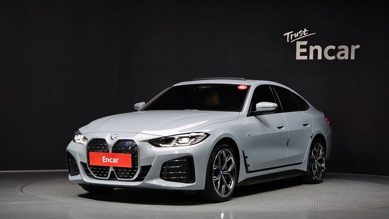 BMW i4