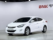 Hyundai Avante 2013