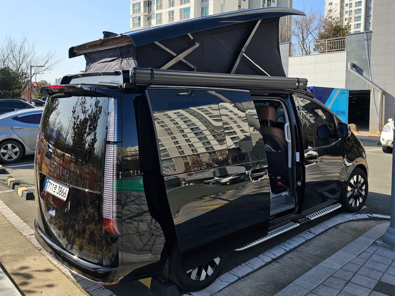 Hyundai Staria