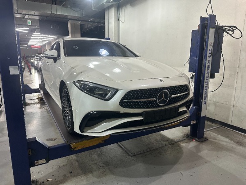 Mercedes-Benz CLS-Class