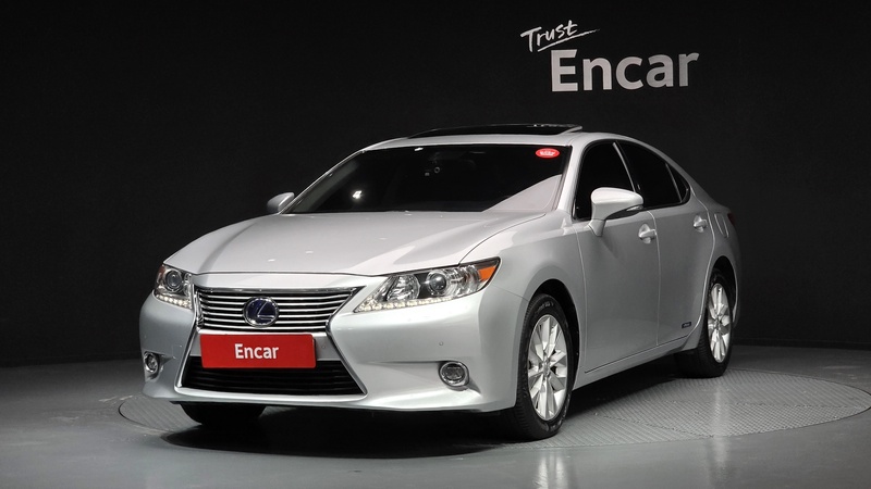 Lexus ES