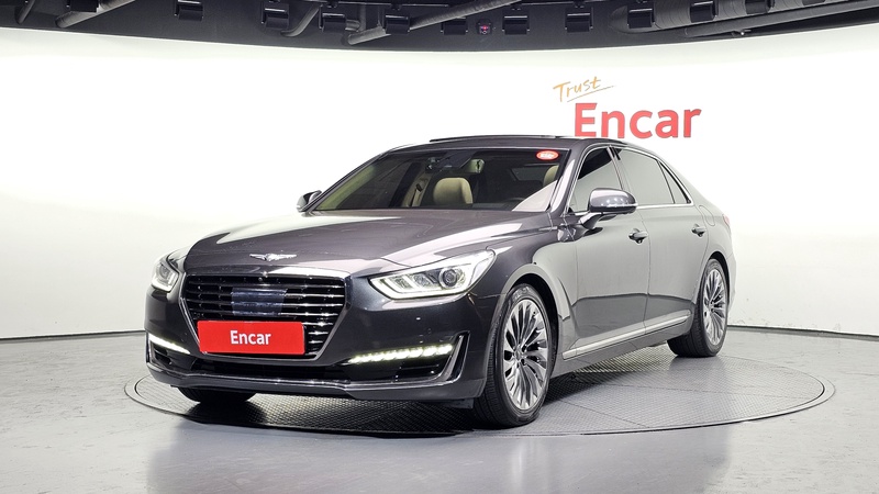 Genesis EQ900