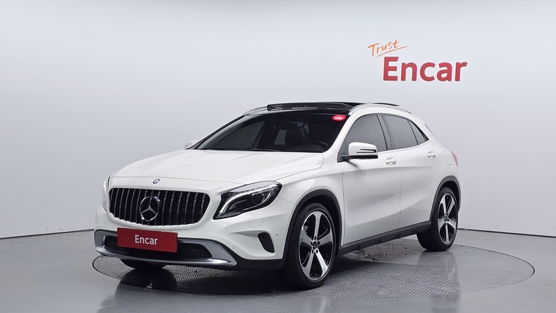 Mercedes-Benz GLA-Class