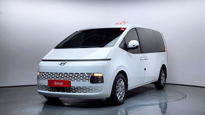 Hyundai Staria 2021