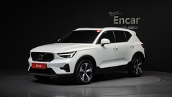Volvo XC40 2023