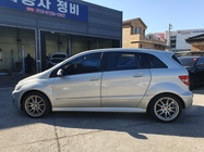 Mercedes-Benz B-Class 2011